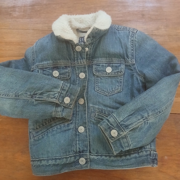 Gap Uni-sex Kids Sherpa lined denim jacket S (6/7) - Picture 1 of 6
